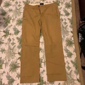american eagle men’s khaki pants